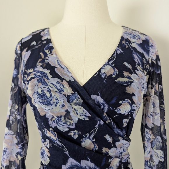 INC Long Sleeve Navy Top V-Neck Plunge Neckline Floral Mesh Lined Fitted - Picture 5 of 10